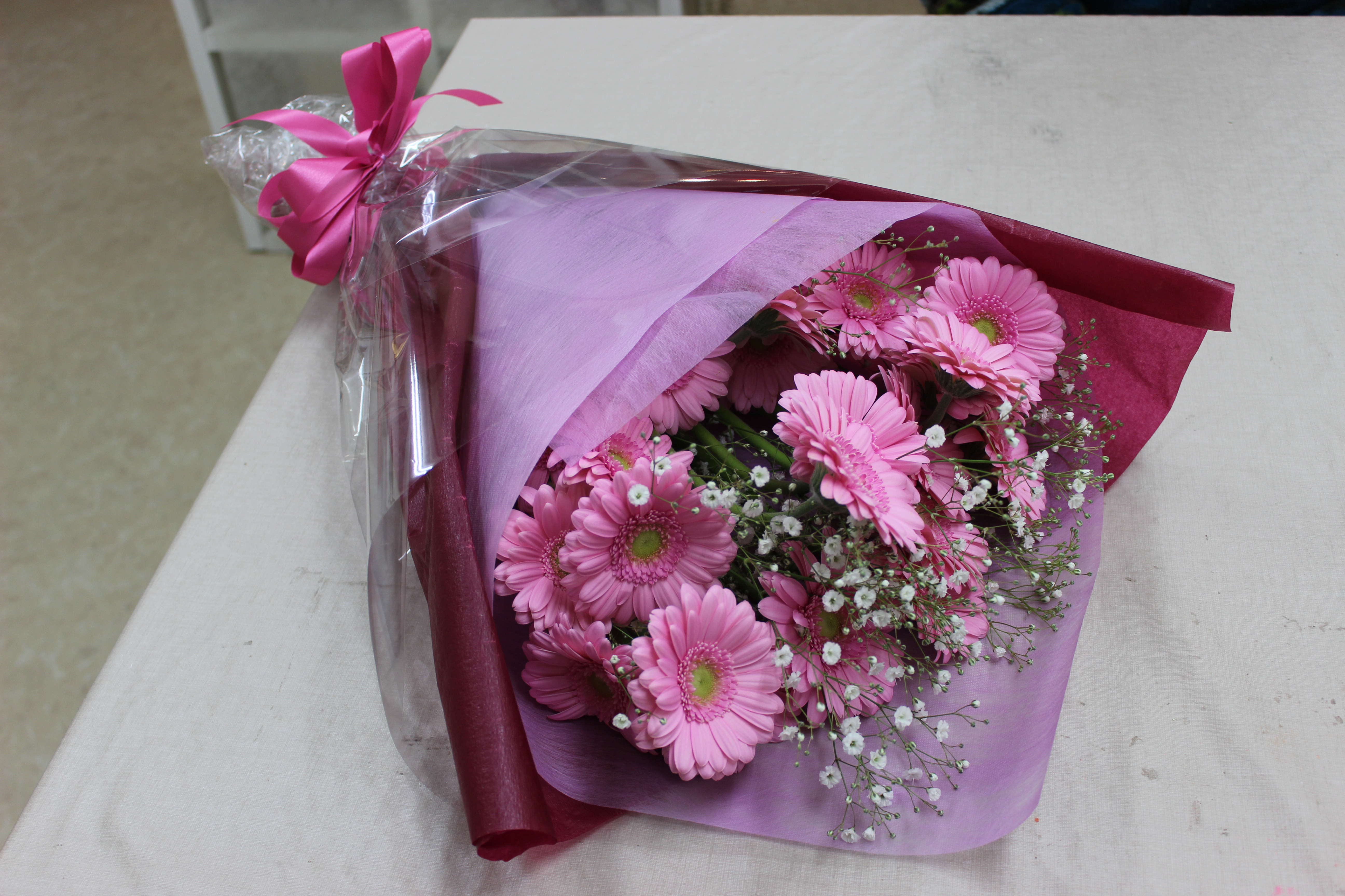 ガーベラの作品集 レカンフラワー専門 名古屋 教室 販売 お花を保存しプレゼントに最適